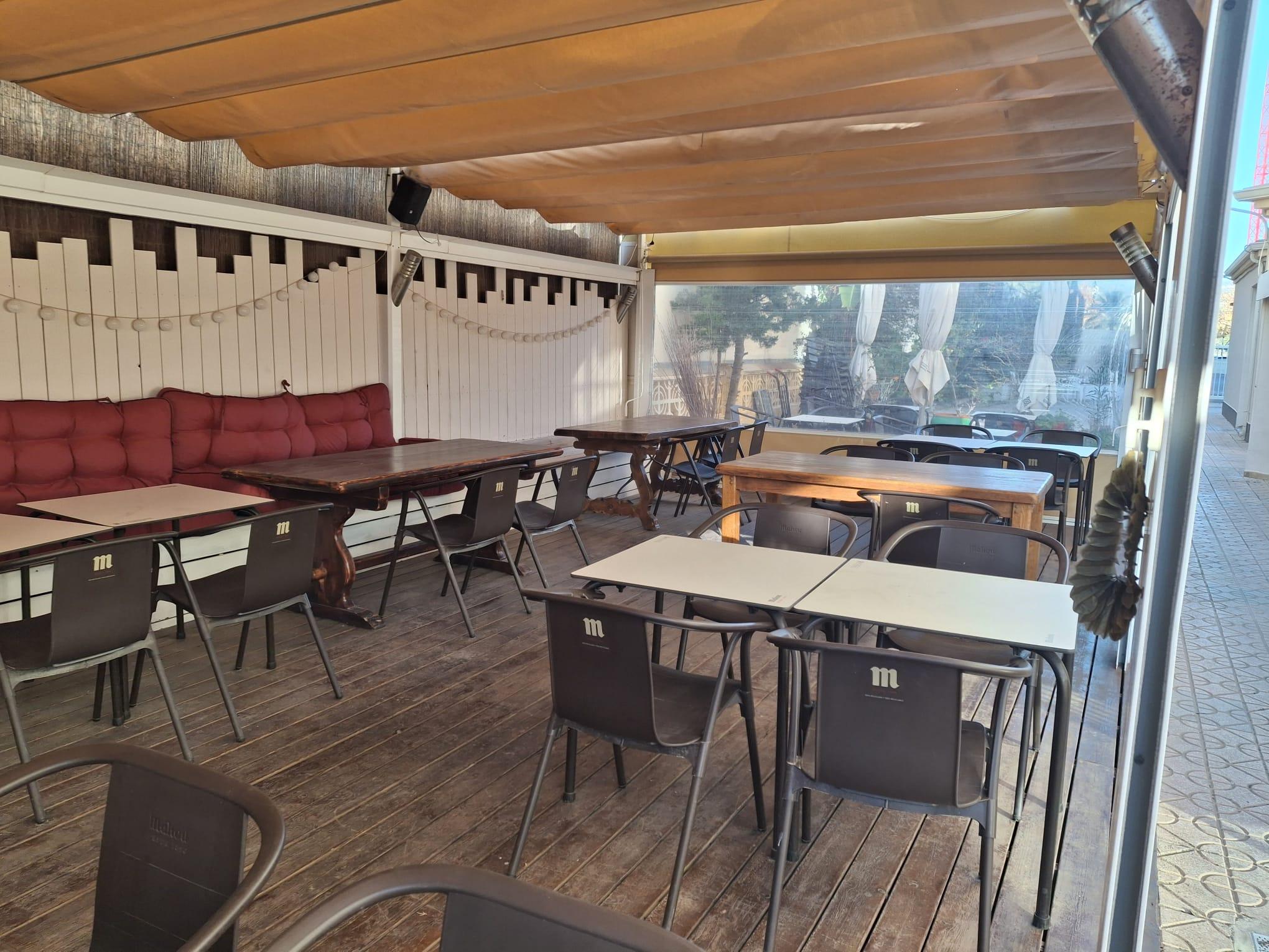 Long-Established Beachfront Restaurant and Bar for Sale in Calpe
